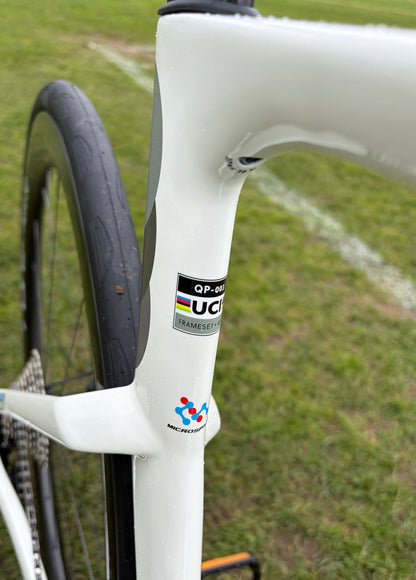 [NEW STOCK on HAND] QUICK PRO ER:ONE Starlight (L)